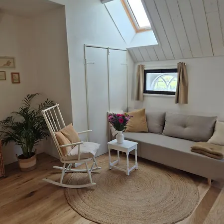 Bed & Breakfast Zon In Mij