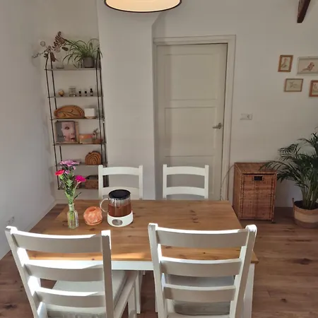 Bed & Breakfast Zon In Mij